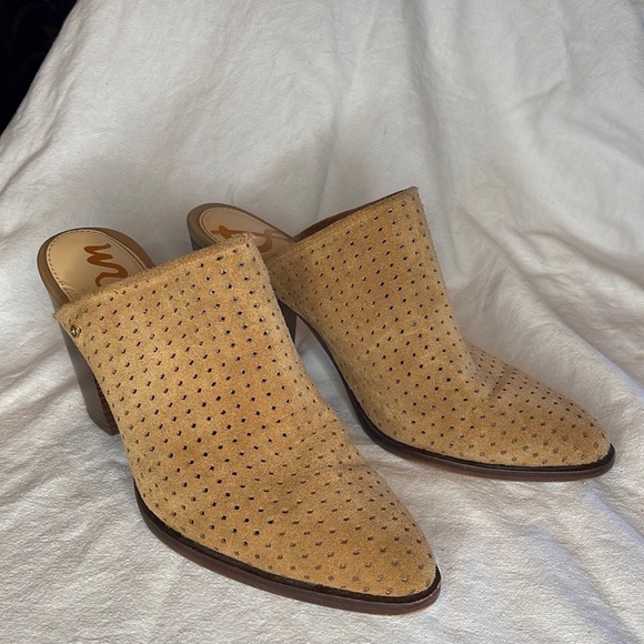 Sam Edelman Bates Slip On Mule Heels Perforated Suede Leather Camel 9.5 - Picture 11 of 12